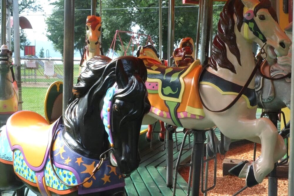 carousel+horses.jpg