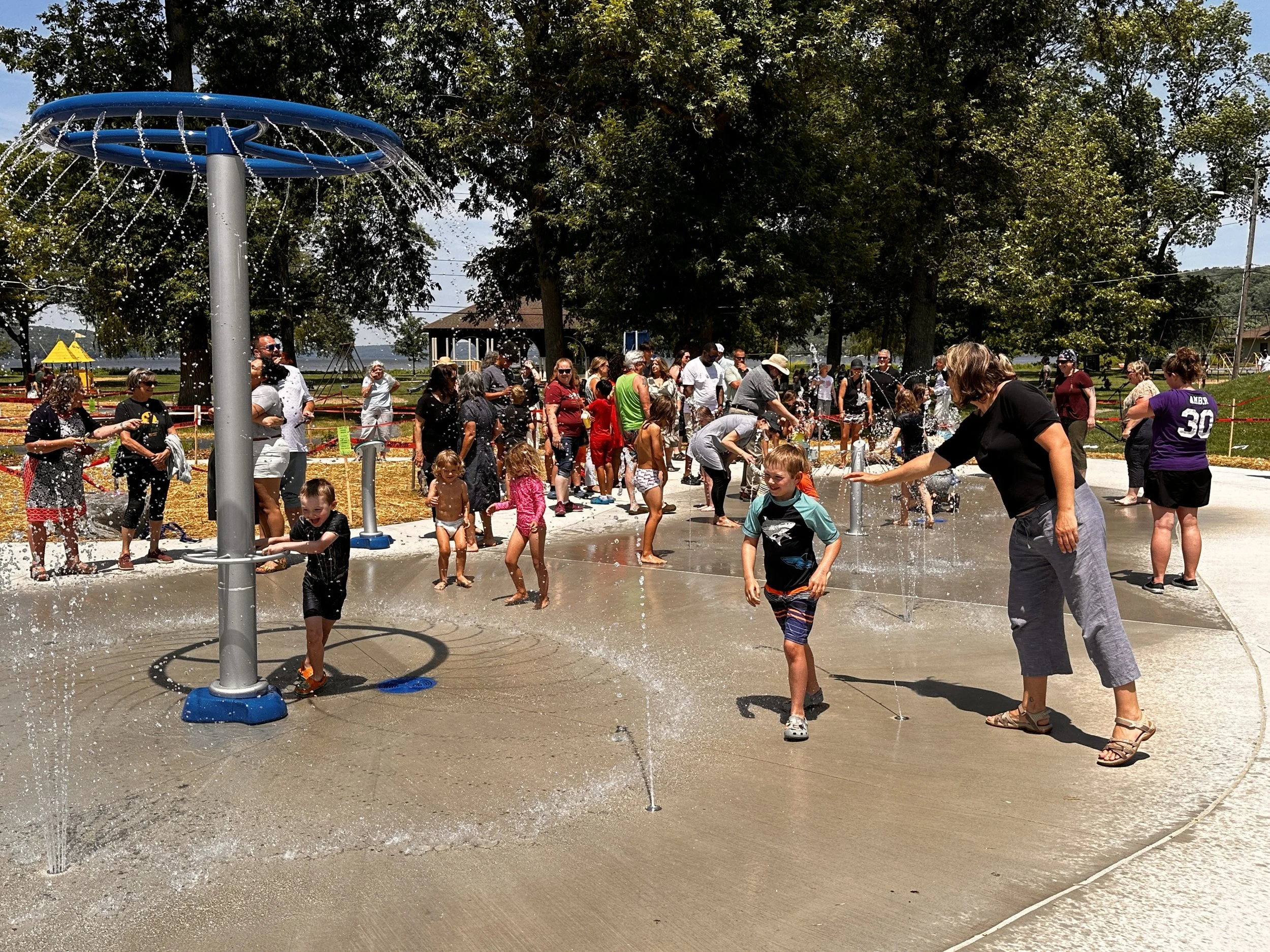 Stewart Park Splash Pad and Bathroom Opens