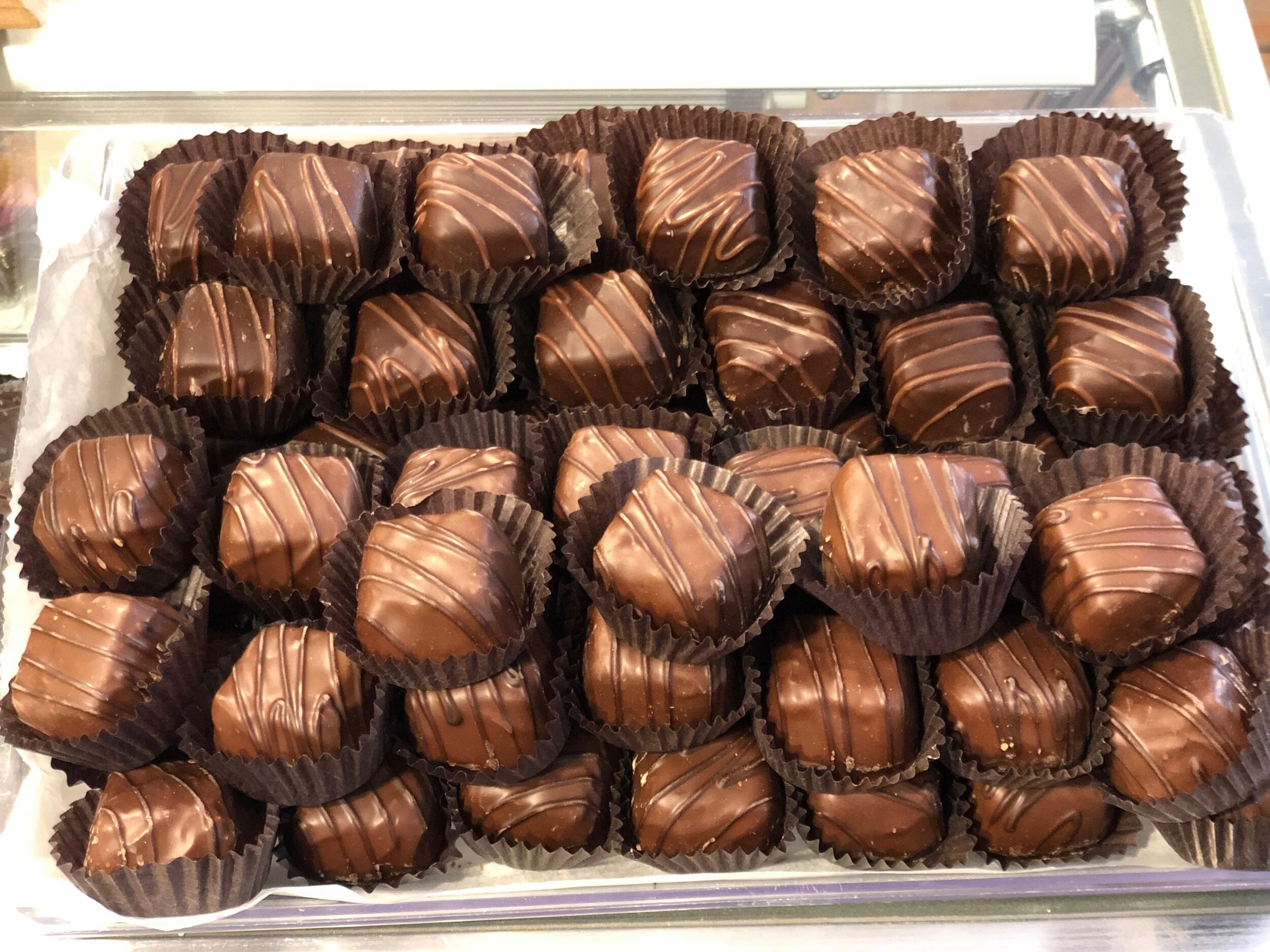 Milk or Dark Chocolate Vanilla Caramels ( No Sea Salt)