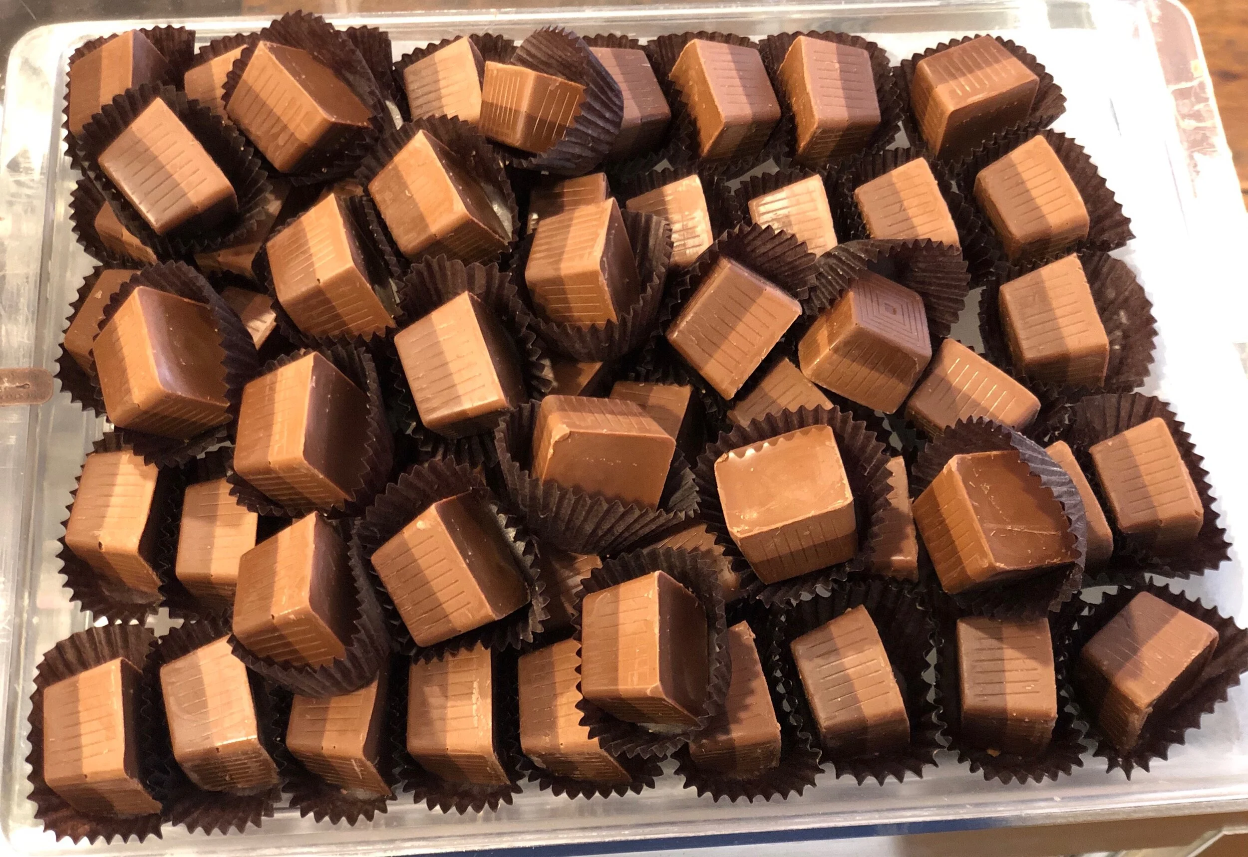 Two Tone Truffles 