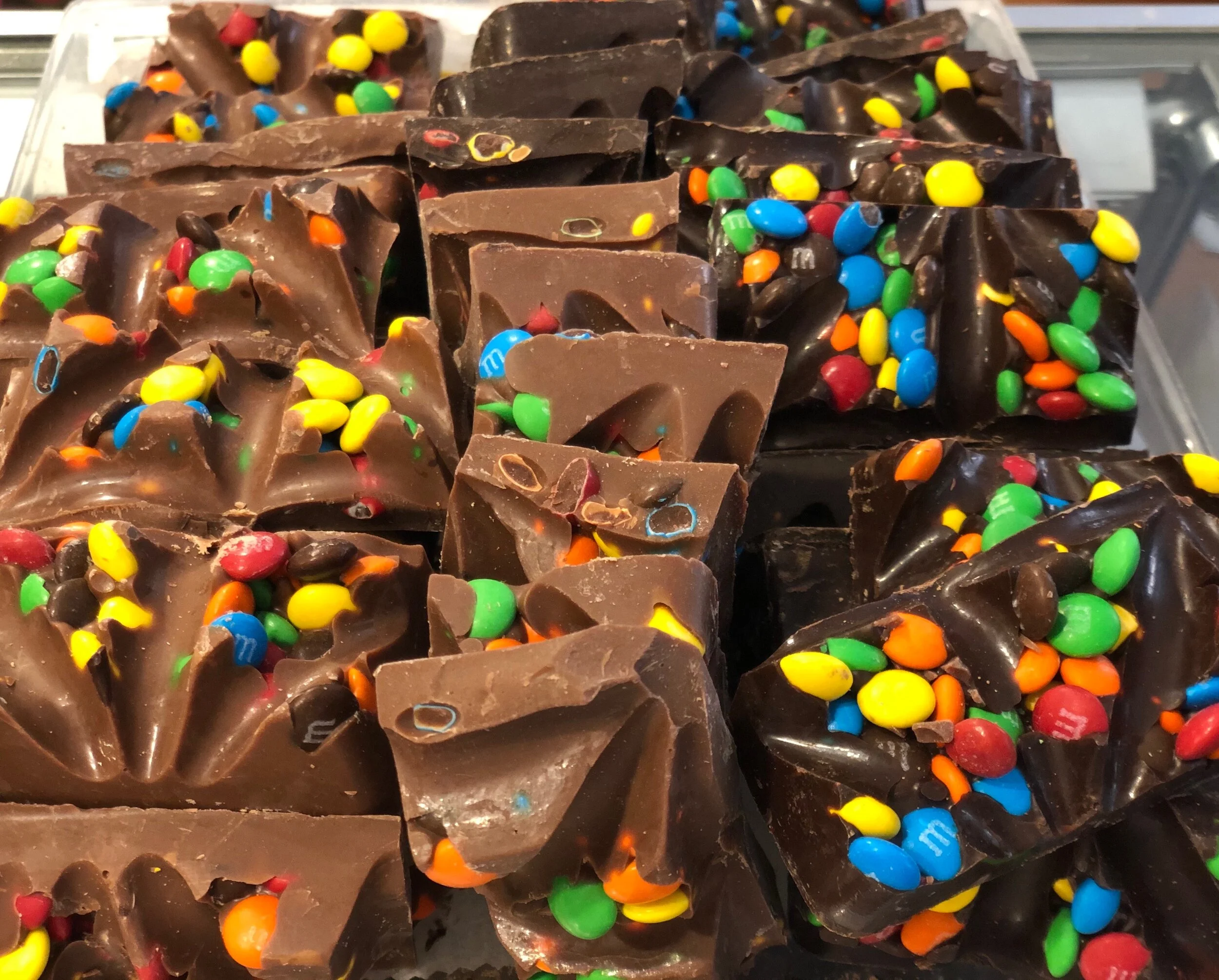 Milk or Dark Chocolate M&amp;M Bark