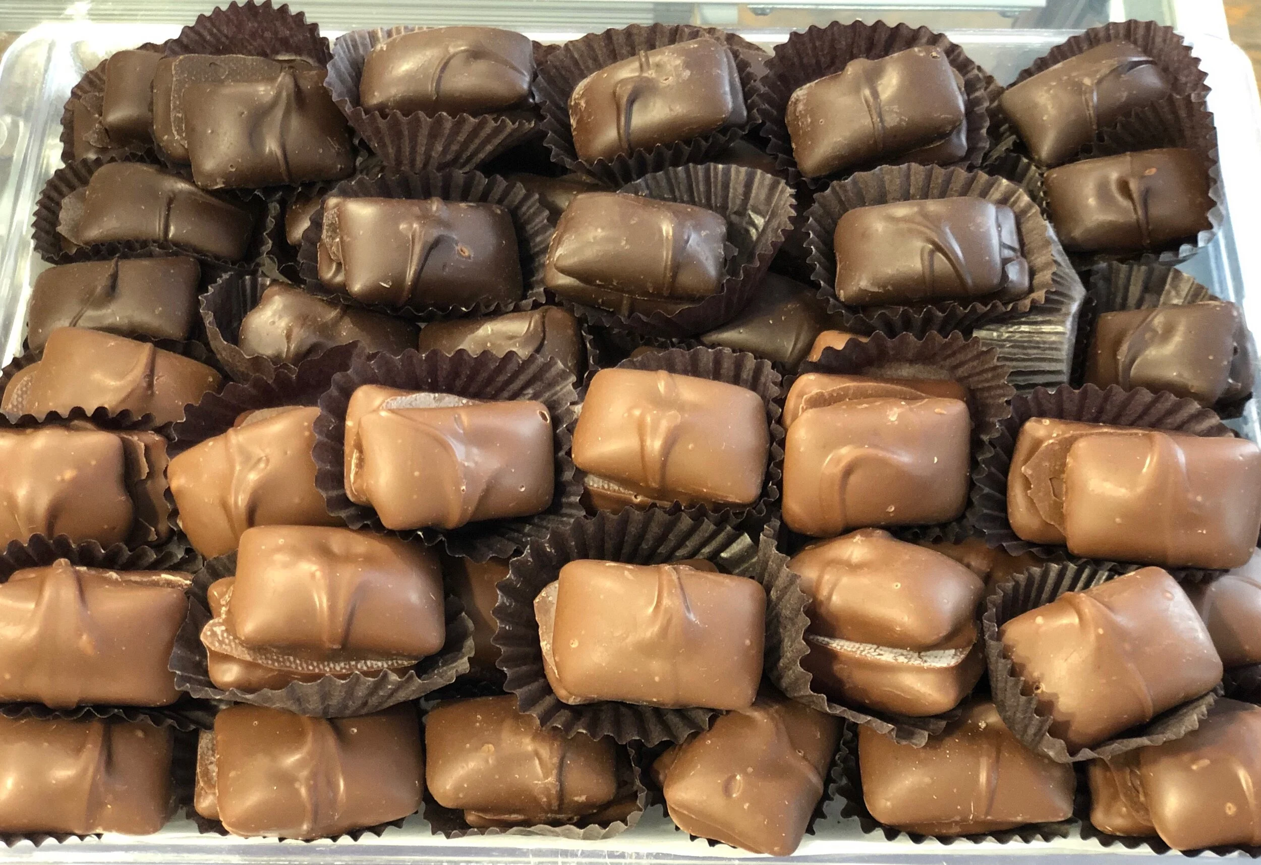 Milk or Dark Chocolate Nougatine