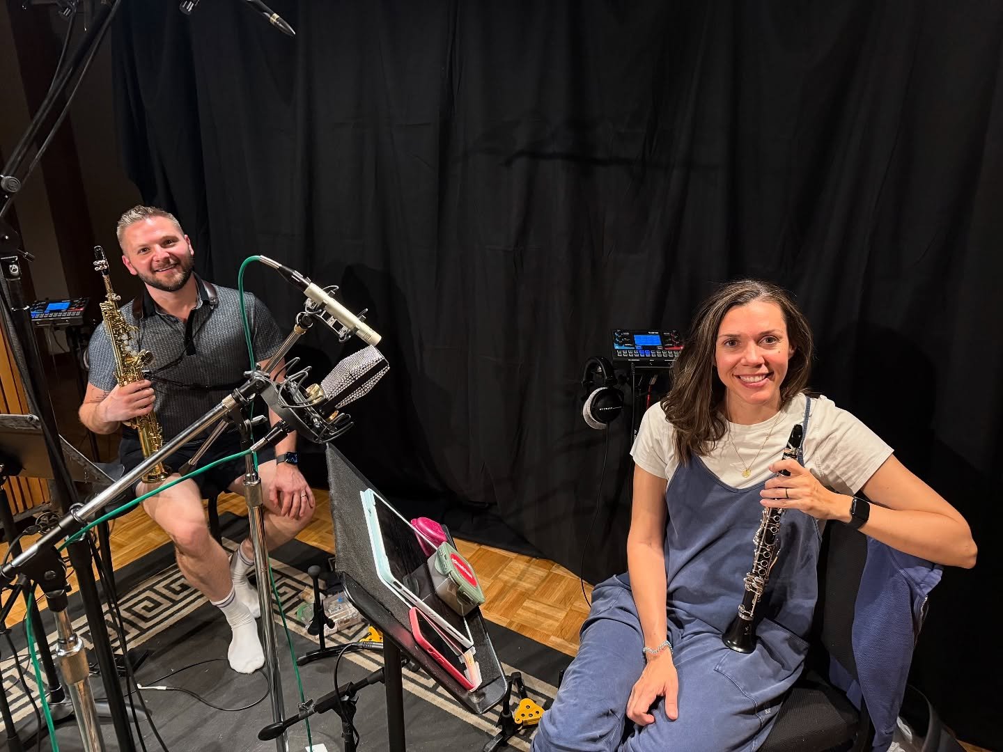 Yesterday was such a success recording Chris Dench&rsquo;s &ldquo;Polyme(t)ric Threads&rdquo; with @jackie_glazier_clarinet in the recording studio at the University of Arizona with Wiley Ross 🎶🎷🎼 I&rsquo;m such a spoiled saxo getting to work with