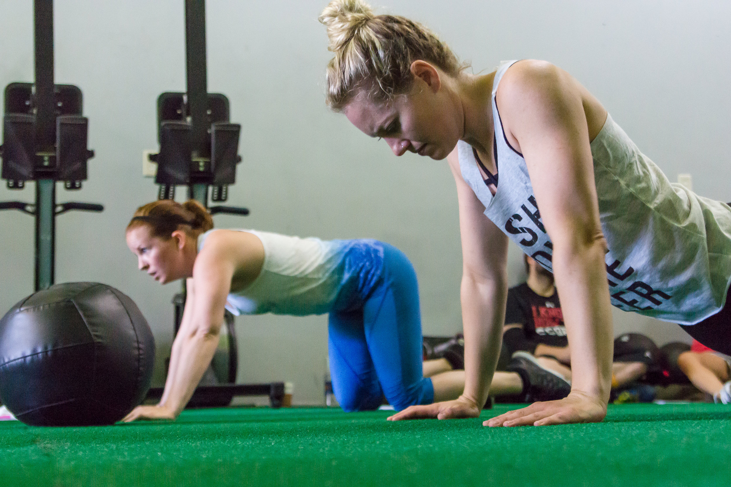 CrossFit Class Pushups Bodyweight training