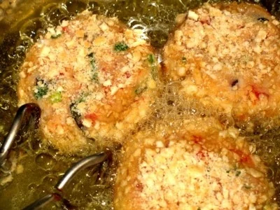 Polly’s Best Ever Crab Cakes