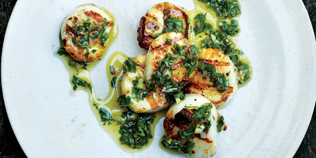 Grilled Marinated Scallops with Lemon and Olive Oil
