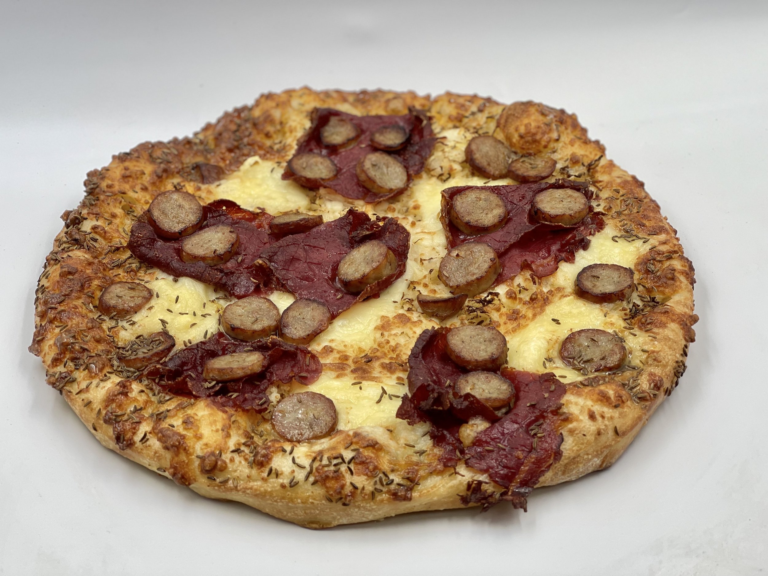 Reuben Pizza.jpg