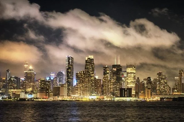 Manhattan Skyline #manhattan #night #skyline #fuji #fujifilm #fujifilmxt2 #urbanart 
For more, visit funwithphotons.com