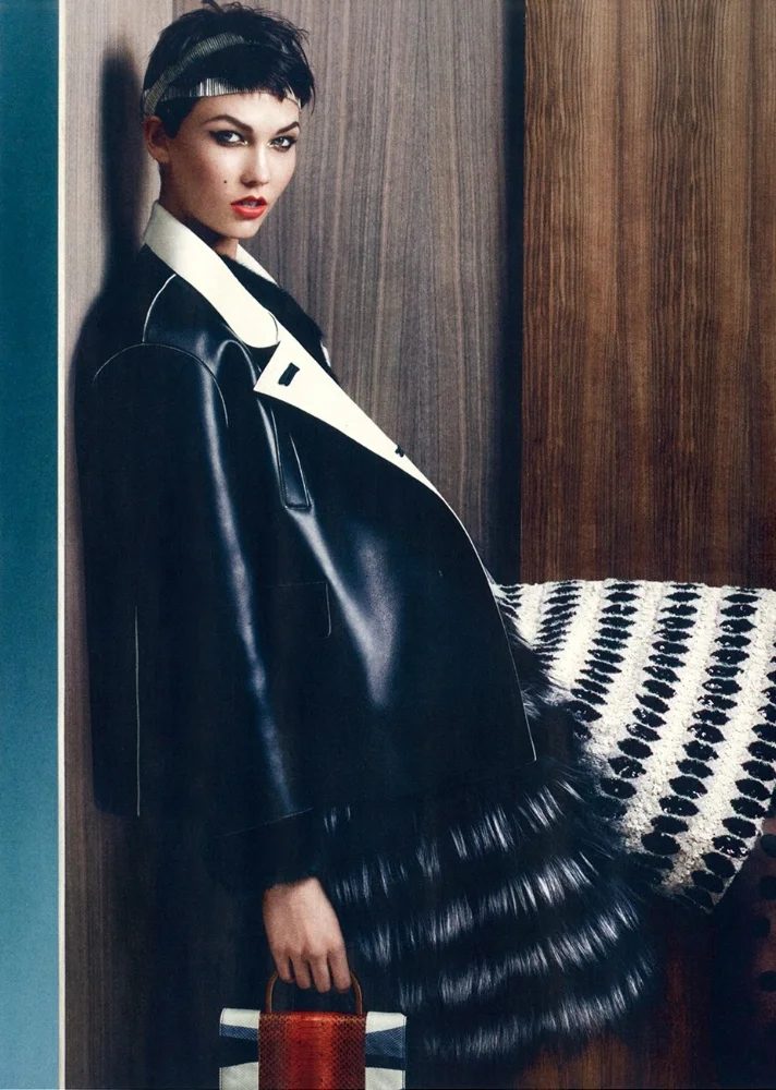 SBStudio_Editorial_Vogue_AUG_2011_Craig_Mcdean_5.jpg
