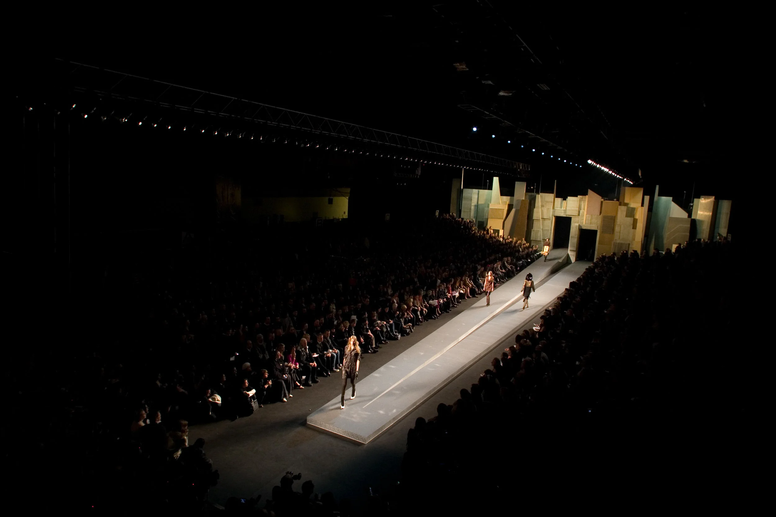 SBStudio_Fashion_presentation_Marc_Jacobs_Fall_Winter_2006.jpg