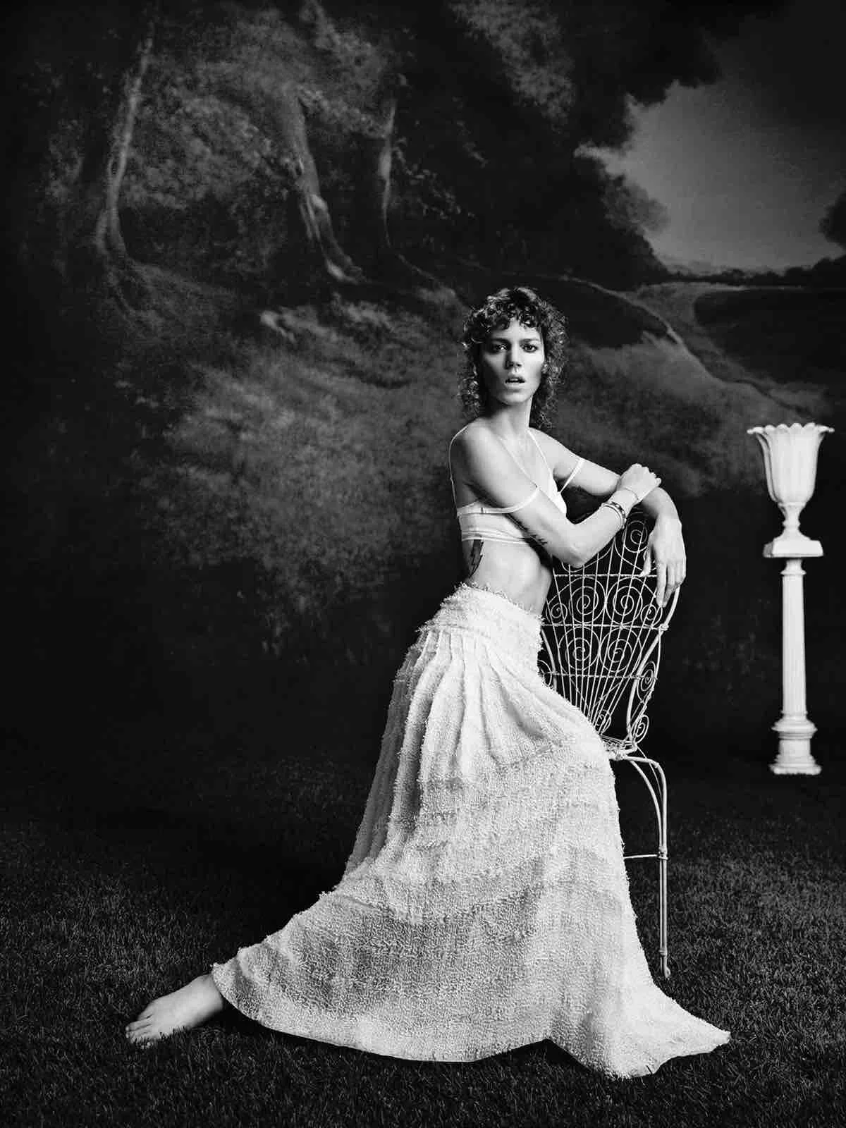 SBStudio_Editorial_French_Vogue_FEB_2014_Inez_Van_Lamsweerde_Vinoodh_Matadin_3.jpg