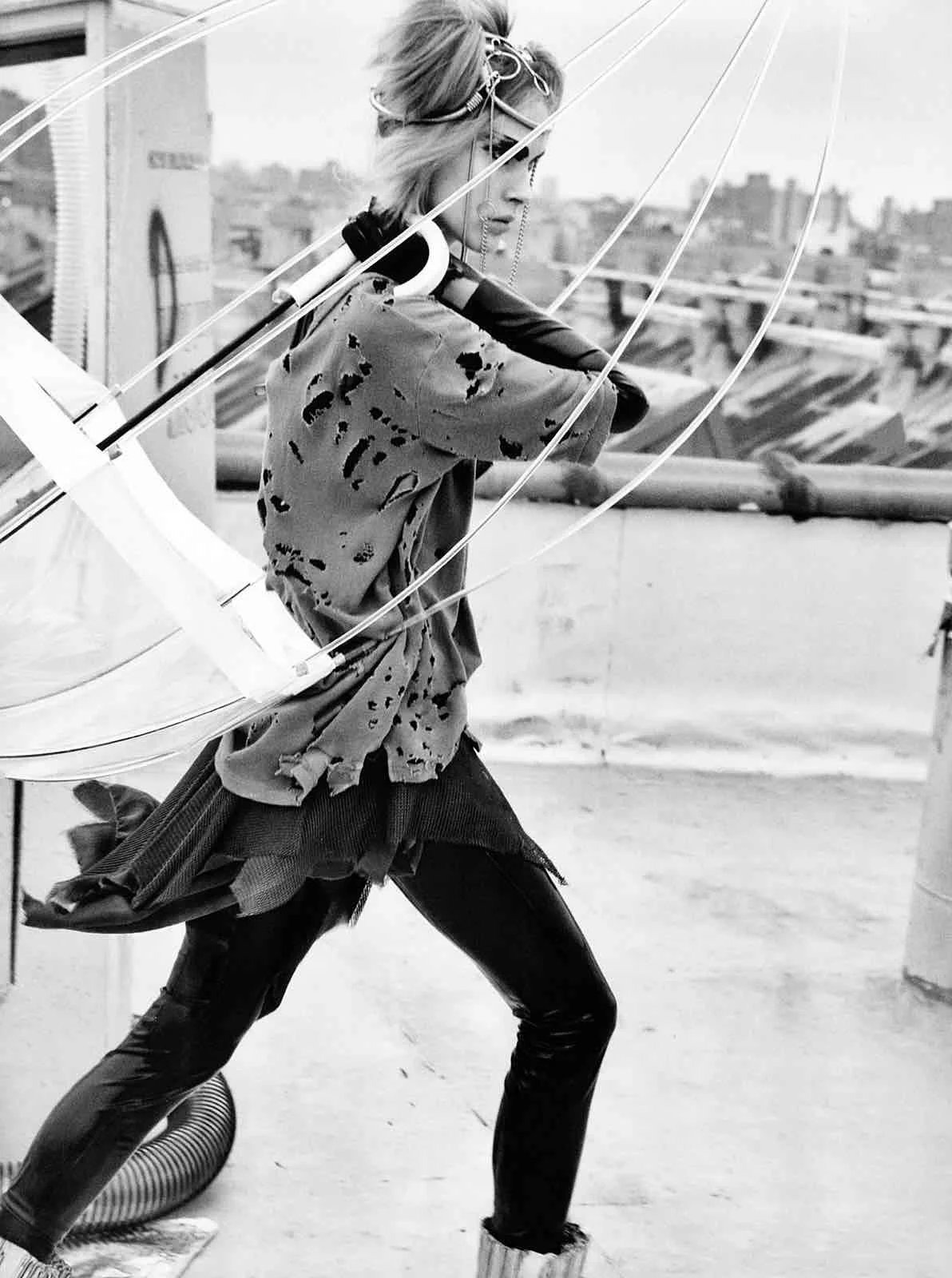 SBStudio_Editorial_Italian_Vogue_FEB_2010_Craig_McDean_4.jpg