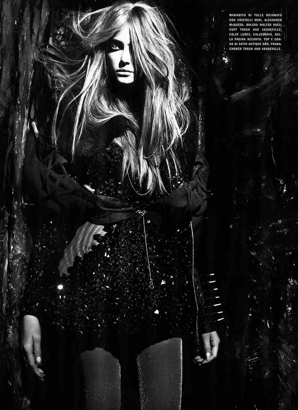 SBStudio_Editorial_Italian_Vogue_FEB_2009_Craig_McDean_2.jpg