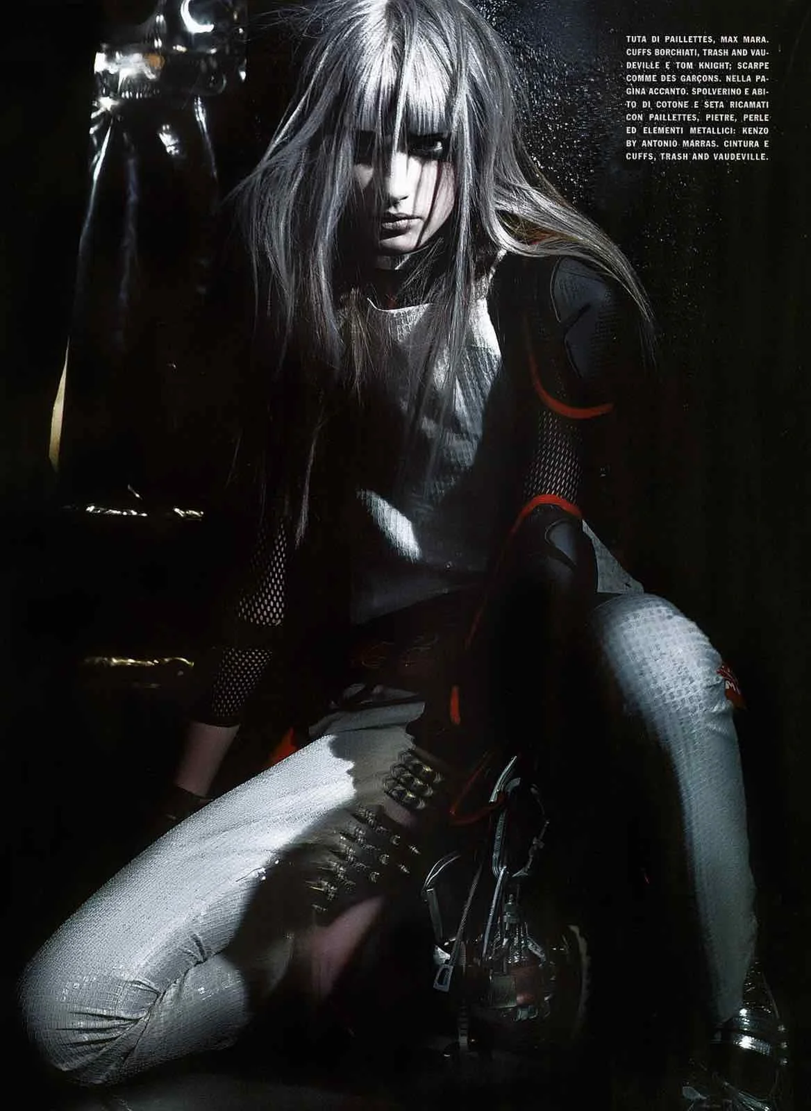 SBStudio_Editorial_Italian_Vogue_FEB_2009_Craig_McDean_3.jpg