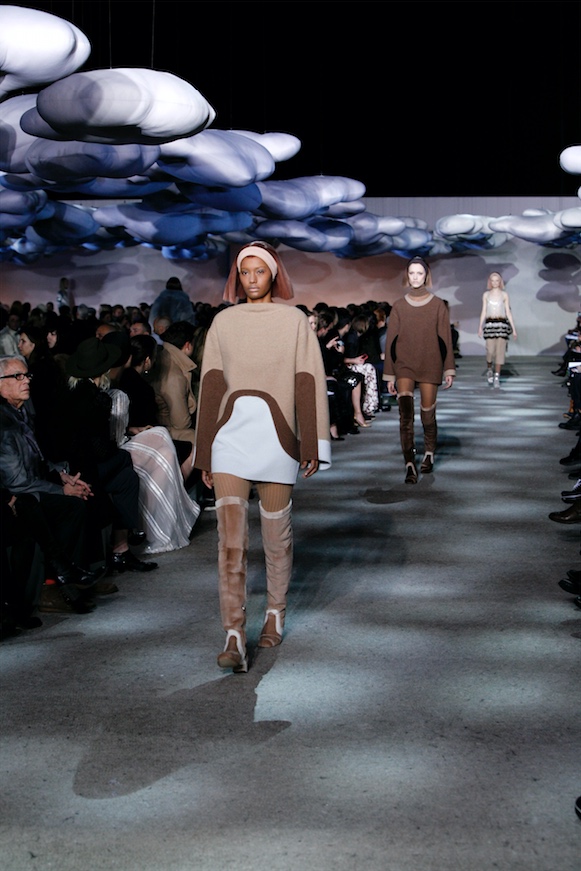 The Cloud-Filled Set of Marc Jacobs's Fall 2014 Fashion Show