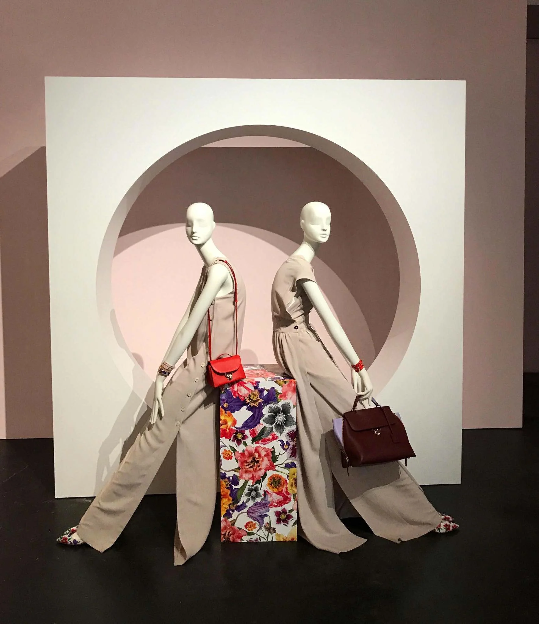 SBSTUDIO_INSTALLATION_FERRAGAMO_JUN_2017_1.jpg