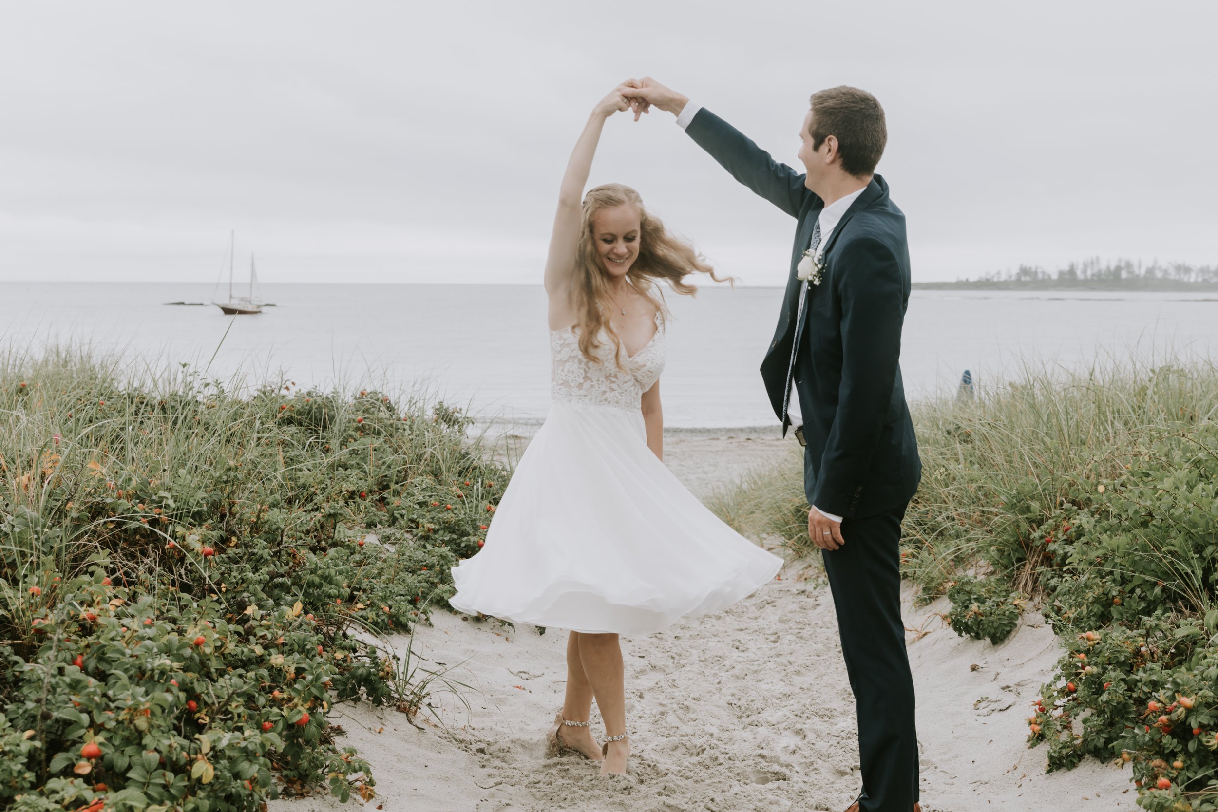 Portland, Maine Wedding Photographer | Inn By The Sea Cape Elizabeth, Maine