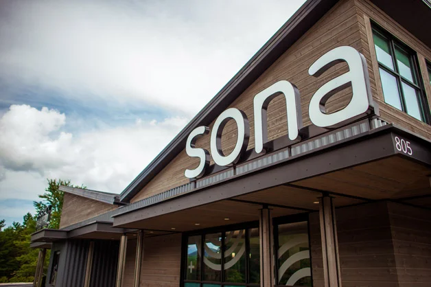 sona-PHARMACY-BRAND-DESIGN.jpg