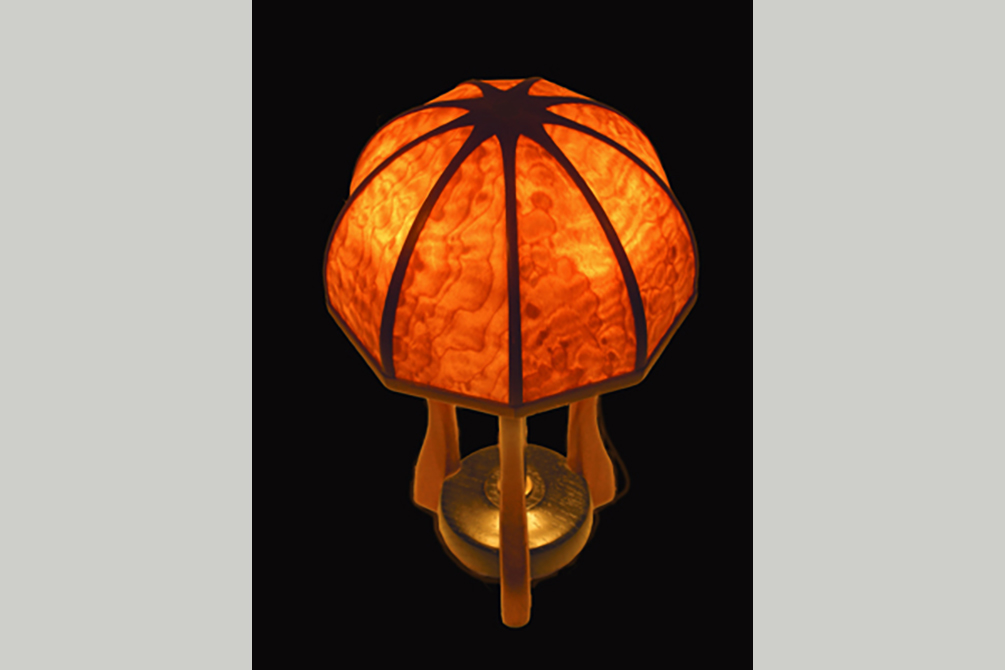 1998-8/1 Translucent Maple Lamp