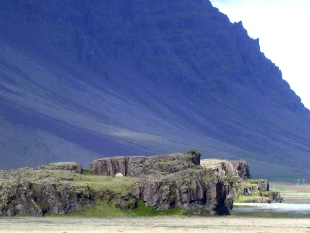 laurakillingbeckbicycletouriceland.jpg