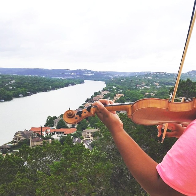 jasmine+reese+violin+bicycle+texas.jpg