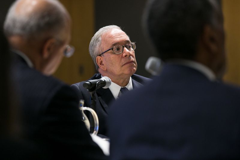 A review by Controller Scott Stringer (center) found that 81% of new and renewal contracts in the city were sent to his office for registration after the contract’s start date had passed. (Shawn Inglima for New York Daily News)