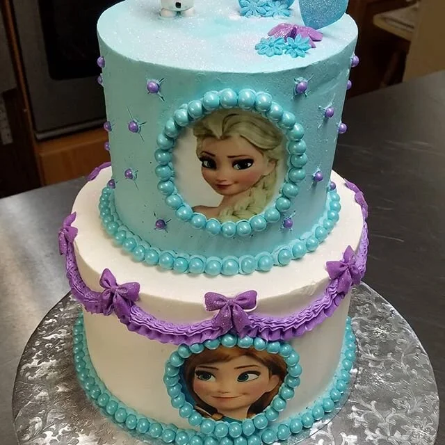 The pandemic has taken it's toll on wedding season, for me anyway. But one nice thing is  that I have time to do these fun celebration cakes🤗🤗 Happy Birthday Ella!

#igettobakeforyou #softpeakcakery #loveofcakes #somethimgforeveryone #springfieldba