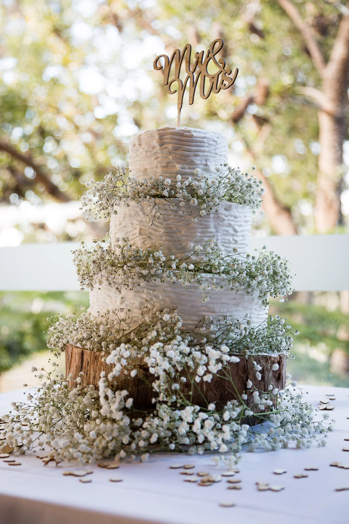 Cake Topper &amp; Rustic Timber Base