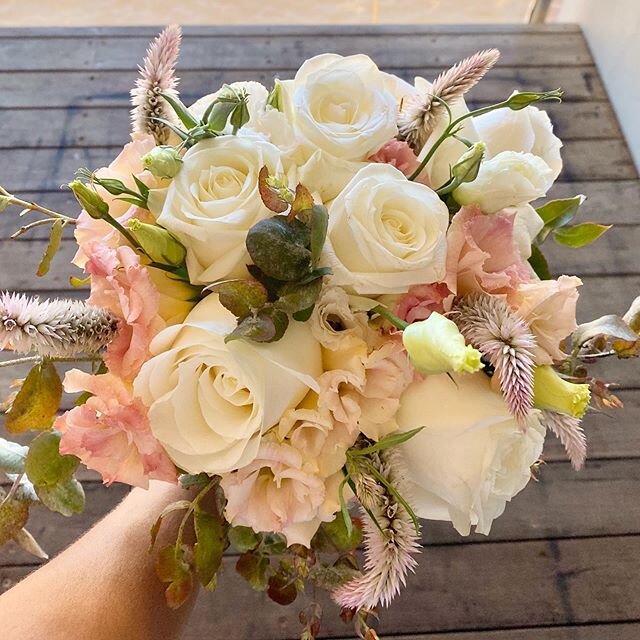 Gorgeous bridal bouquet 💐 by @gilliflower_floral for the very lovely @cararenewed 💕
.
.
.
.
#northernbeacheswedding #beachwedding
#northernbeachesweddinghire #wedding #weddingday #specialday #weddingprops #weddinginspo #weddinginspiration #outsidew