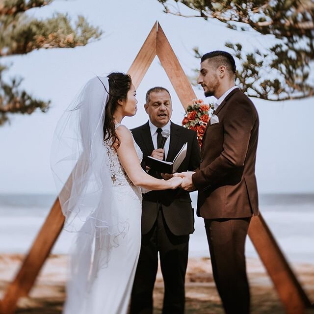 Another gorgeous shot from earlier in the year 🌹 Our A frame arch @beachhouseavalon .
.
.
.
.
#northernbeacheswedding #beachwedding
#northernbeachesweddinghire #wedding #weddingday #specialday #weddingprops #weddinginspo #weddinginspiration #outside