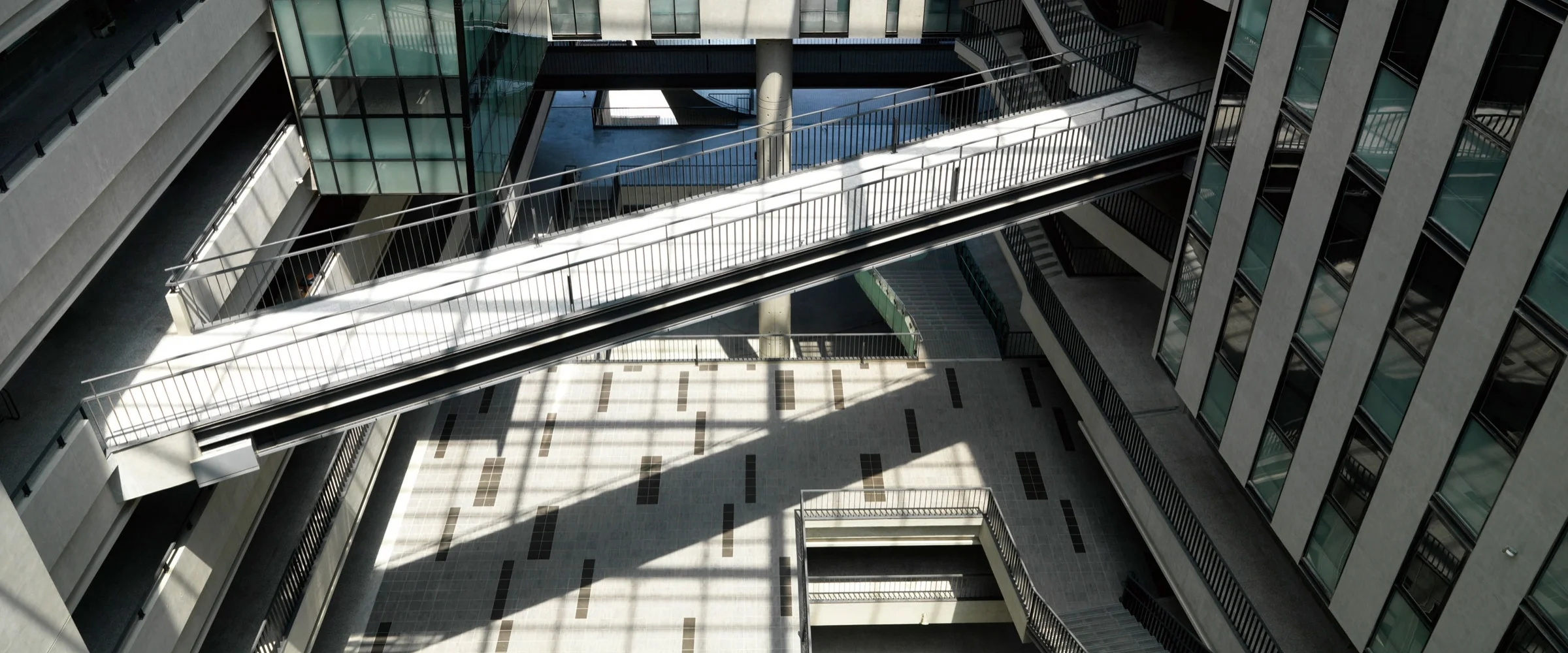 ARCTANGENT-Far_Eastern_Telecom_Bldg_orig_02.jpg
