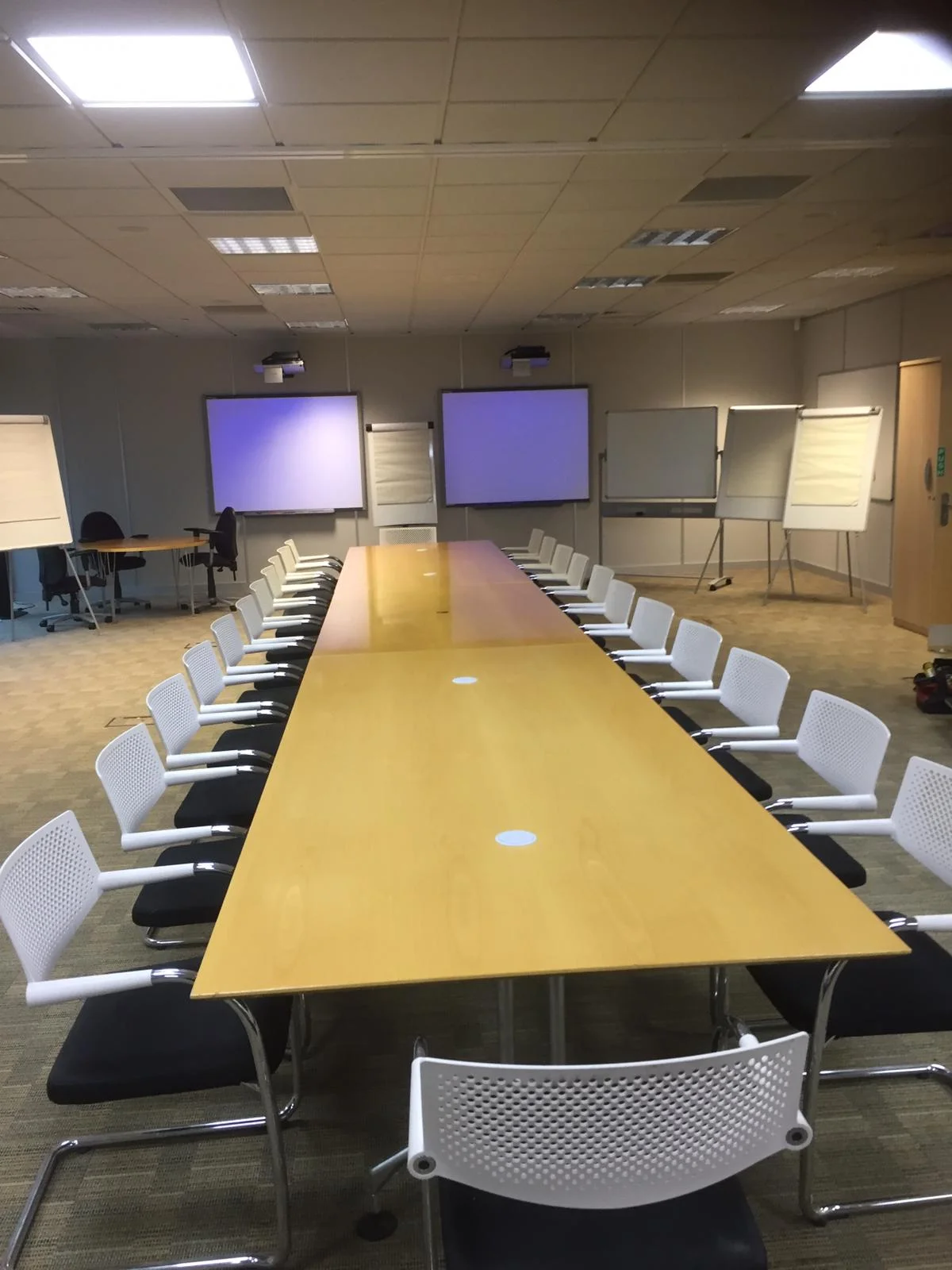 Temp meeting room.jpg