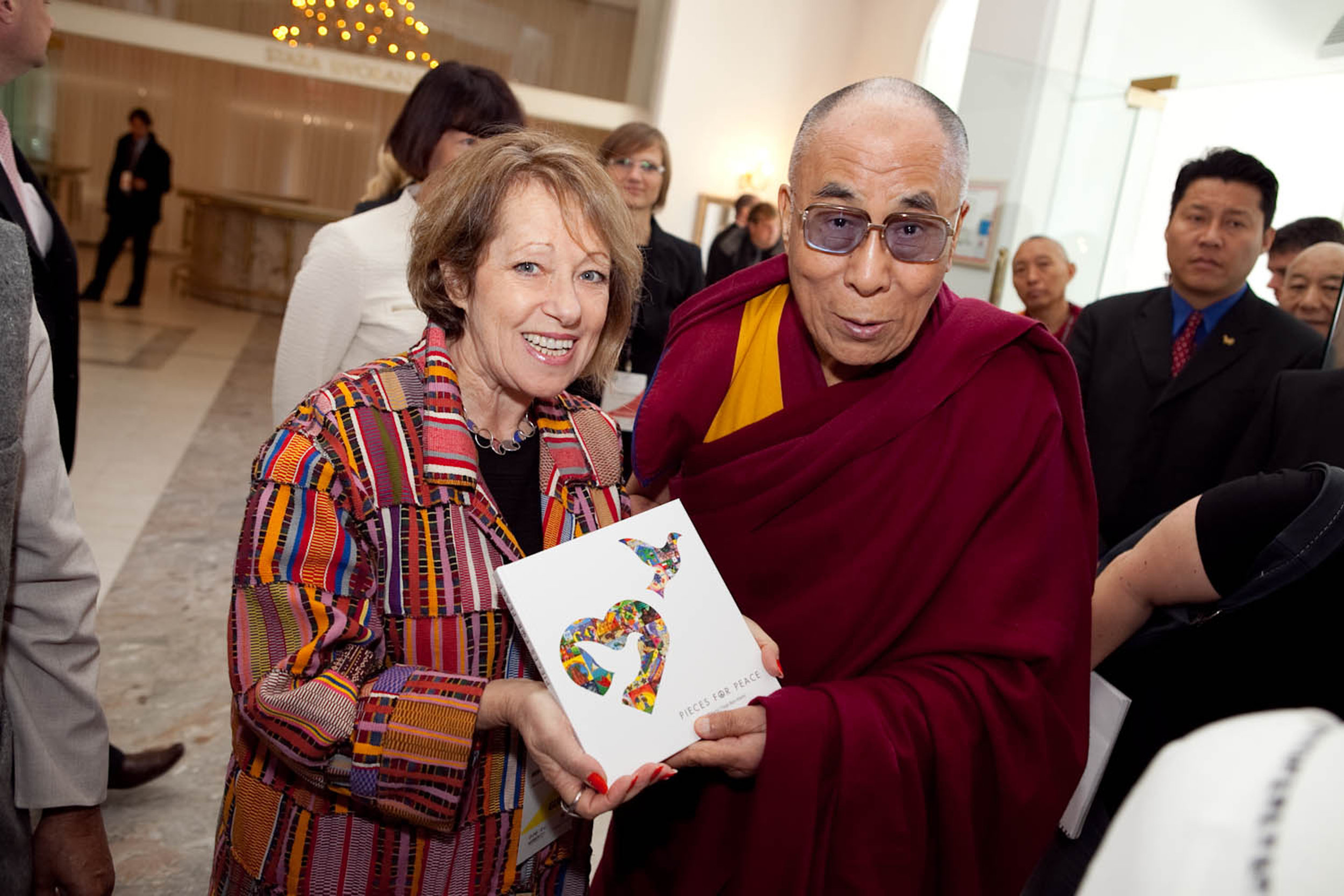 Dalai Lama & Tsipi 3.jpg