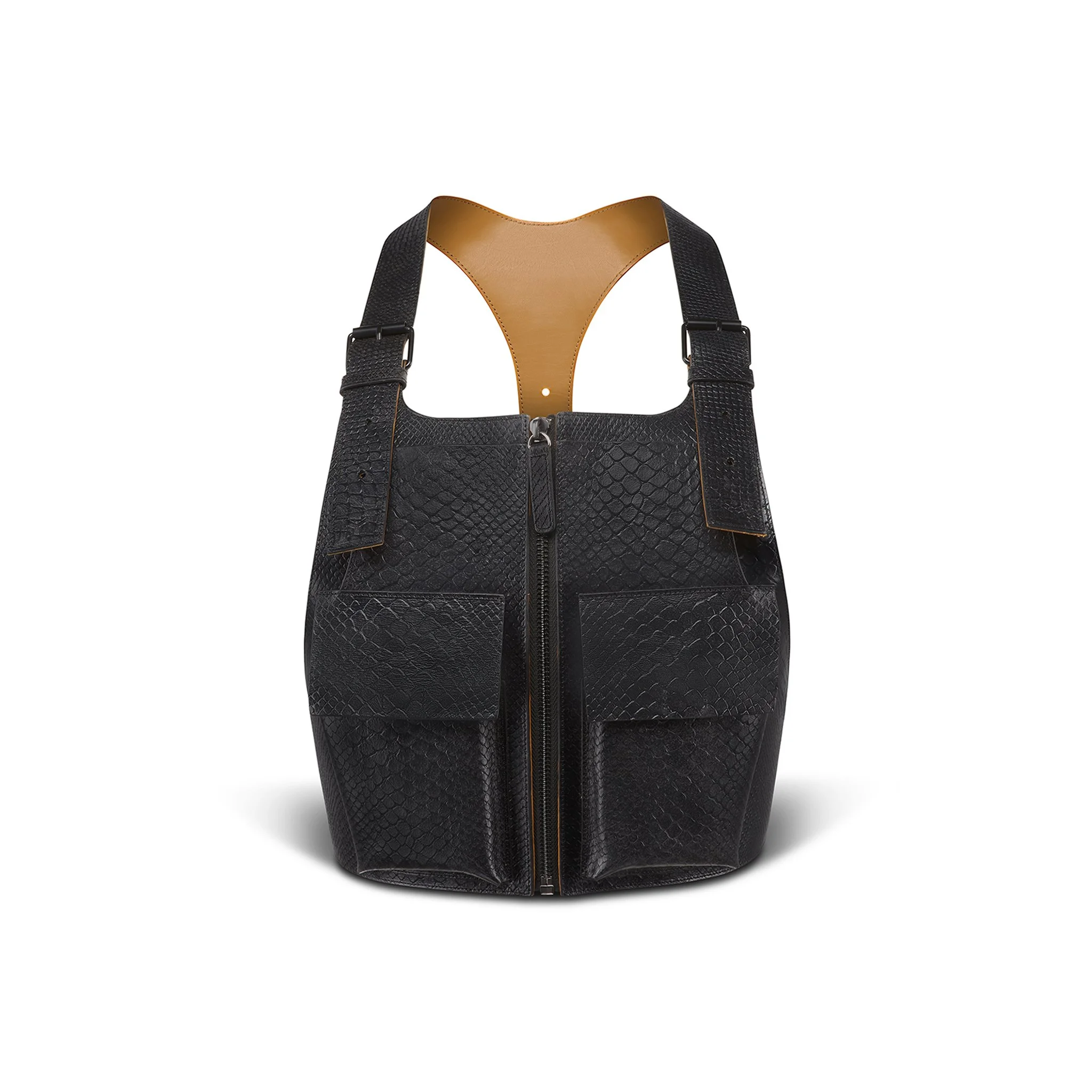 11 FRONTPACK-Lidia_May-Ghost_Front-Snake.jpg
