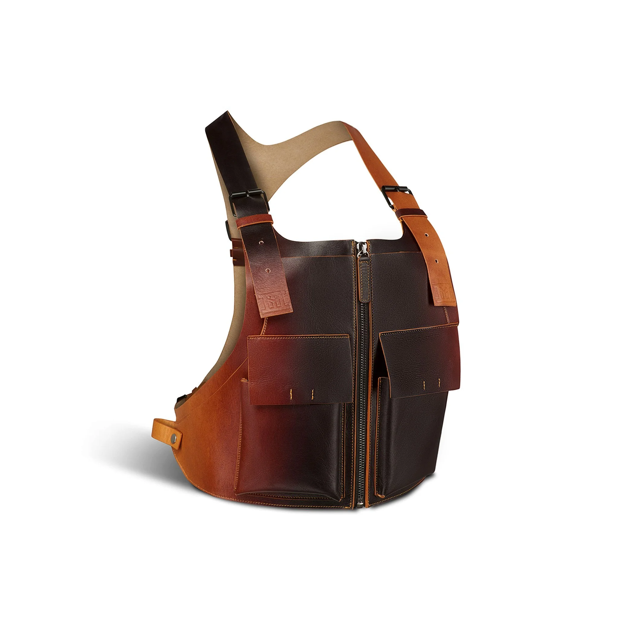 13+FRONTPACK-Lidia_May-Ghost_Side-Western.jpg