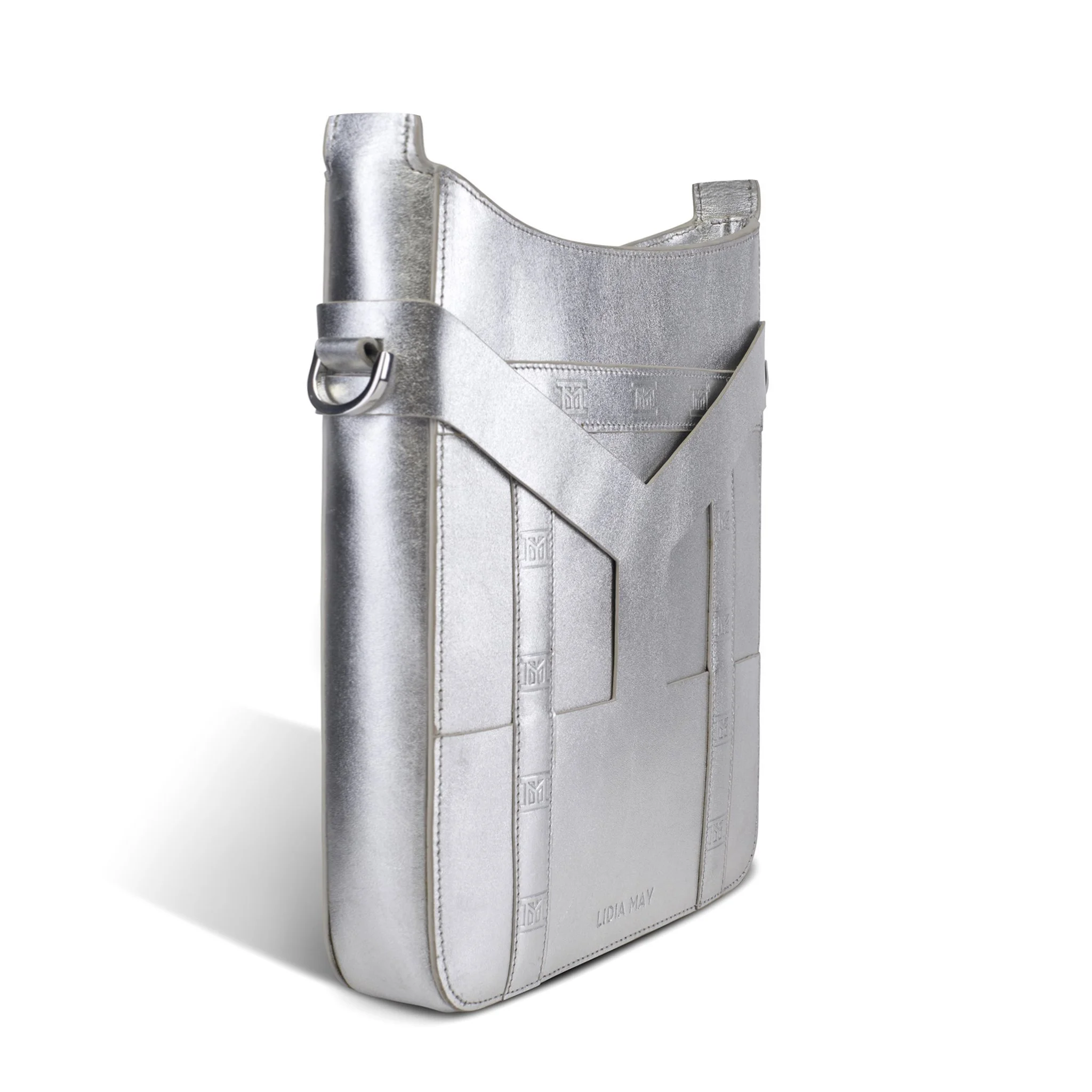 09+CROSSBODY+BAG-Lidia+May-Closeup-Silver_DreamstudioNYC.jpg