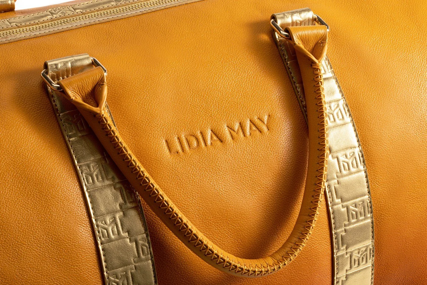 Luxury Travel Duffel Crafted in Premium Leather — Lidia May 