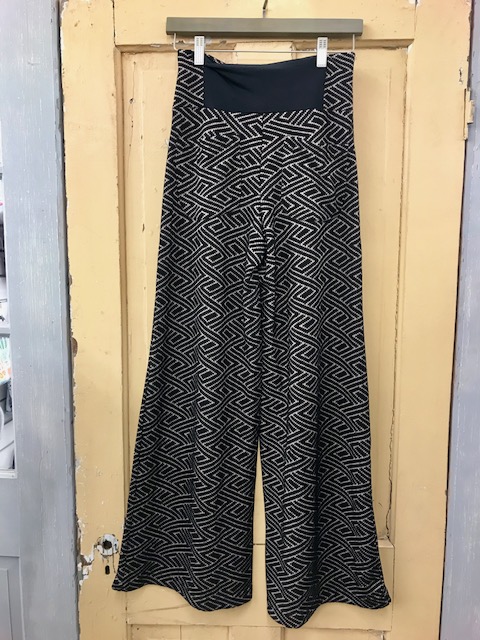 Wide Leg Geometric Print Pant