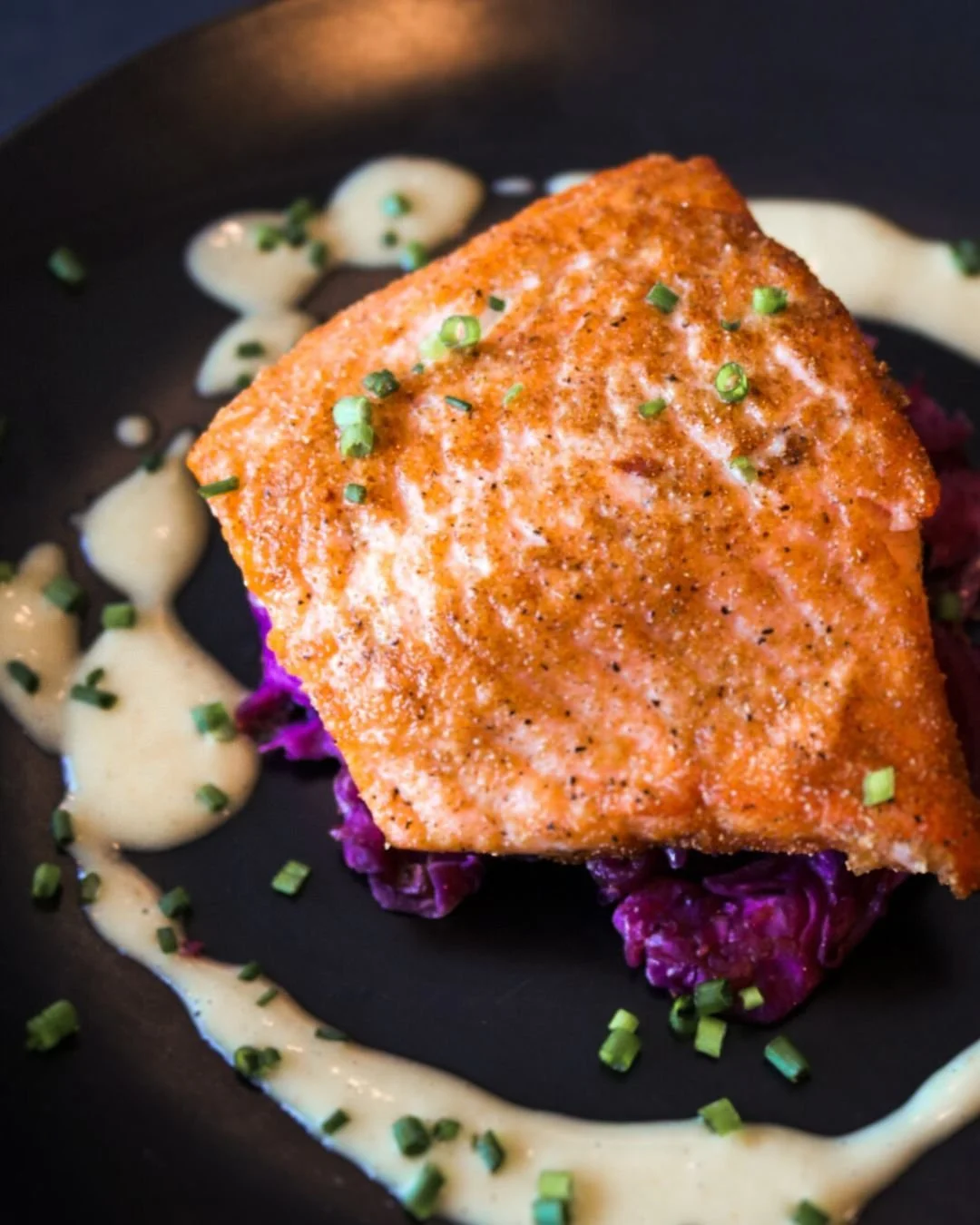 Our Lent feature this weekend ✨
Pan-roasted salmon with French green beans, basmati rice, and a vibrant tomato curry sauce.

(The photo shown is a previous salmon preparation)