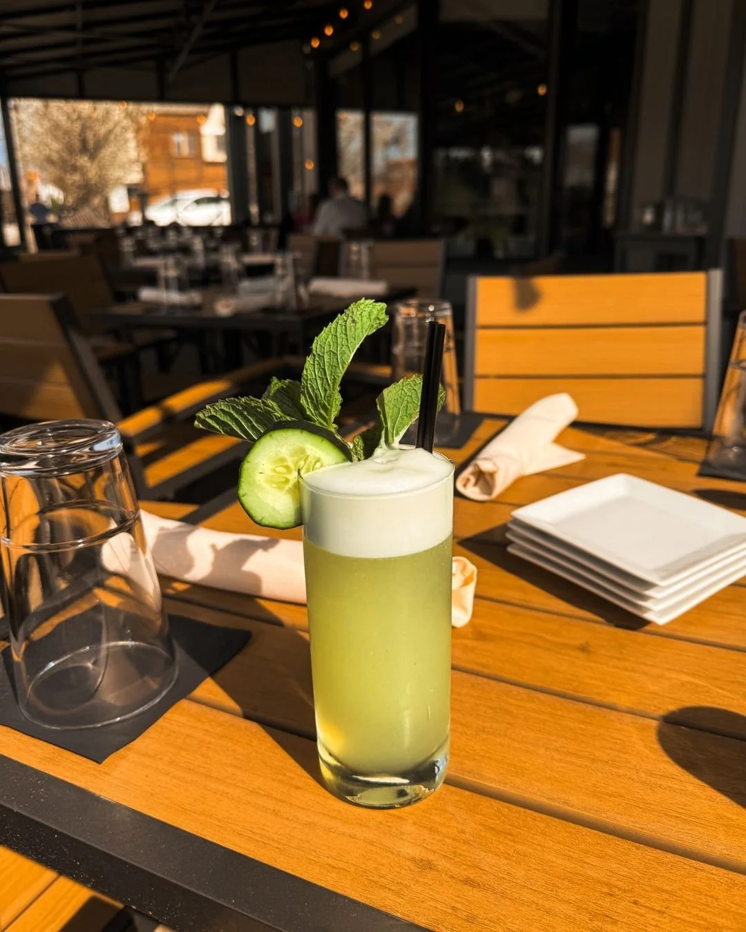 That weather whiplash though&hellip; ☀️➡️🥶
Just a few days ago, we were soaking up 70&deg; sunshine on the patio, and now we&rsquo;re back to 30 and bundling up again. Cleveland, make it make sense. 

Good news? The patio might be on pause, but the 