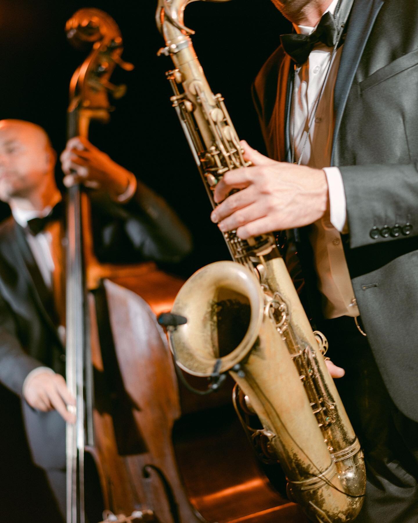 Sax &amp; Suits! Thats the spirit of the &lsquo;Lizzy &amp; The Gentlemen&rsquo; full band#🎷🎶🤵🏻🎙️

Planning &amp; Design: Lavender and Rose @lavenderandroseweddings
Venue: Grand-H&ocirc;tel du Cap-Ferrat, A Four Seasons Hotel @fscapferrat
Produc