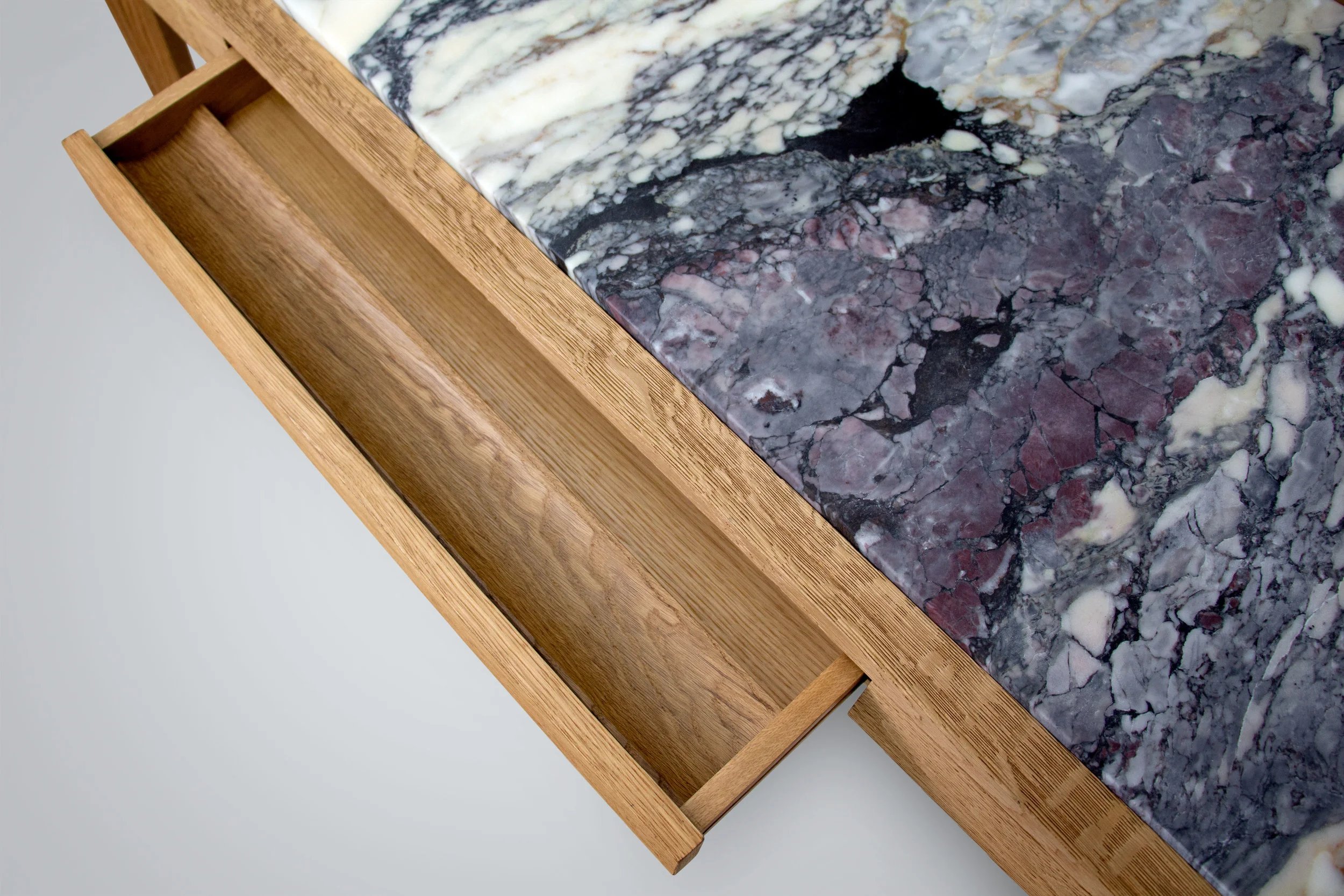 Eileen-Desk_Detail.jpg
