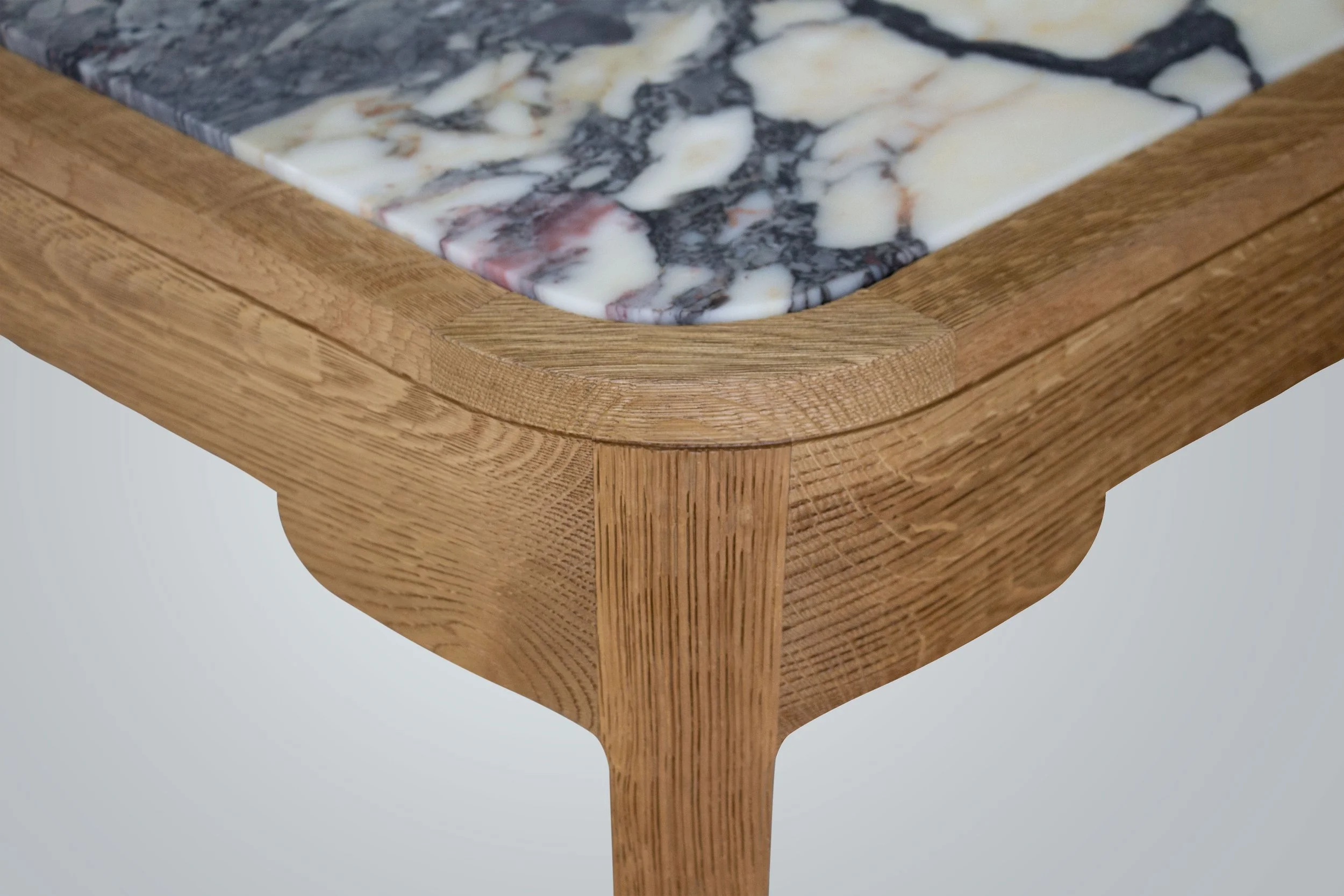 Eileen-Desk_Corner-Detail.jpg