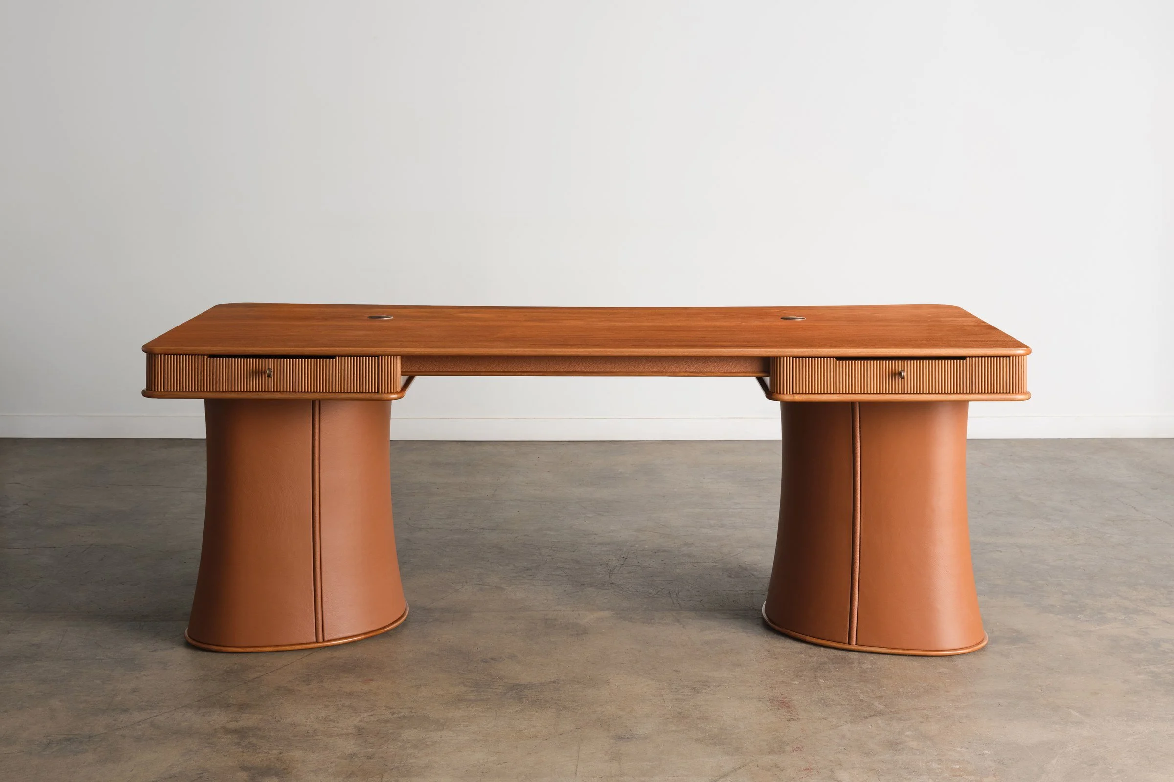 cv-opc-desk-02-5143-Edit.jpg