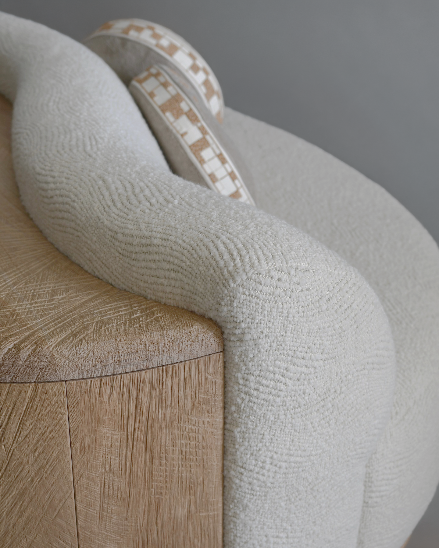 Wave_Sofa_3_537854425_Adobe_Balanced.png