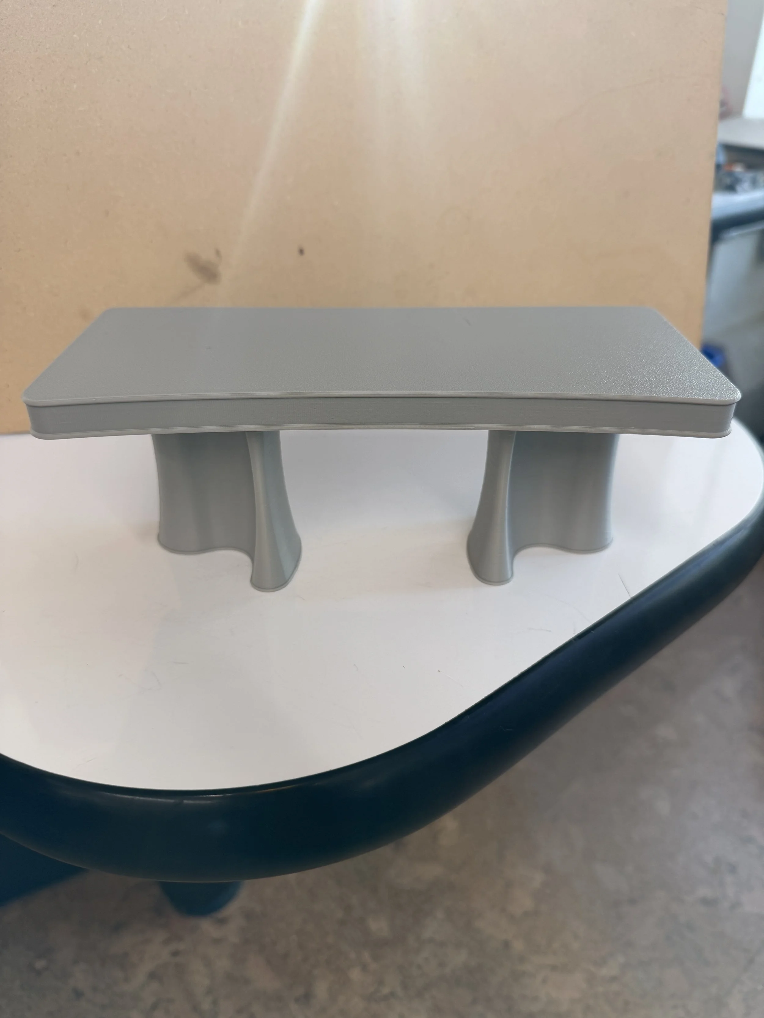 Desk / 01