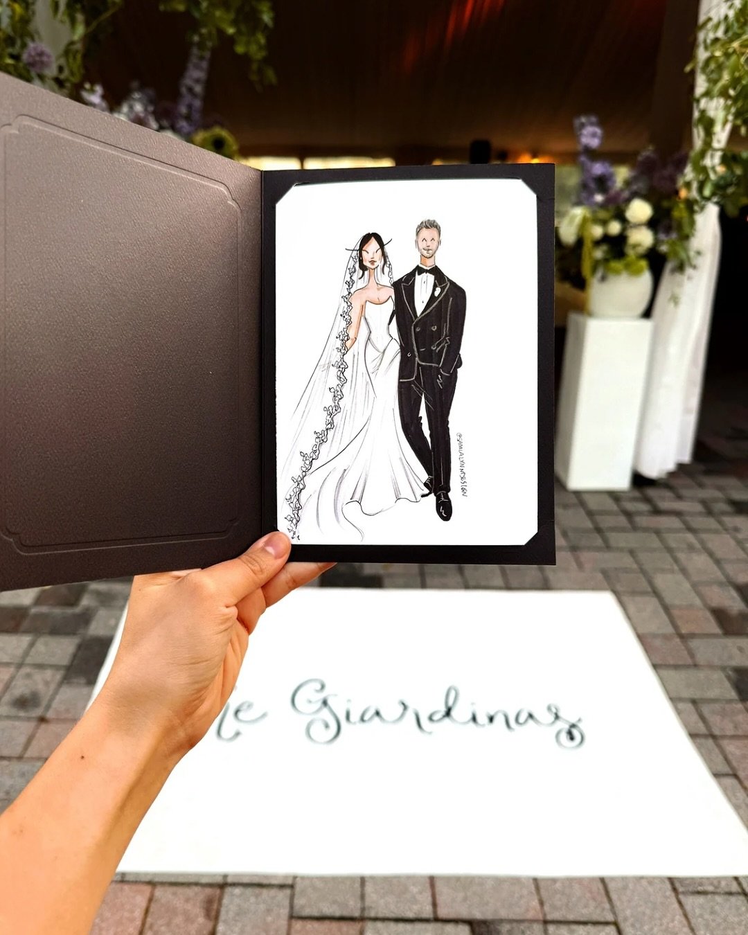 T+A&rsquo;s wedding was an Upstate dream right on the Hudson River and guests were dressed to impress

(My favorite dress code 🤩)

Congrats to this sweet couple and thanks for having me be a part of your big day!

- Planner: @wildbloomsbridal
- Venu