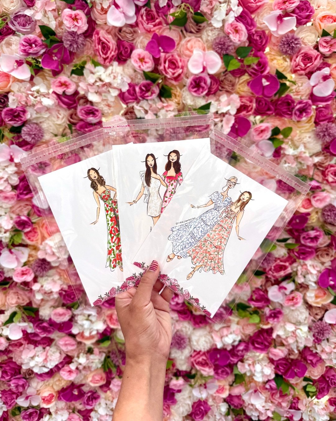 💐 Flowers fade. 
🍫 Chocolates disappear.
🎨 Art is what lasts. 

Valentine&rsquo;s themes we&rsquo;re loving this year: soft romance, vintage love letters, candlelit reds, blush neutrals, and playful heart details, all elevated, never cheesy!&heart