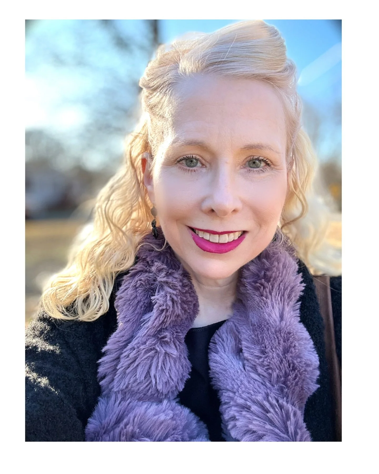 Maybe one of the first and last times I have makeup and contacts on this century since all eye makeup has mica in it and it&rsquo;s been taking me forever to find alternatives. Omnis so far is the best brand for eyes and Ilia tinted spf serum is my e