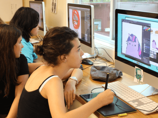 COMPUTER ARTS/MAKER SHOP